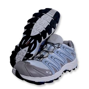 *SOLD* Salomon trail runners US 7.5 EUR 39.5